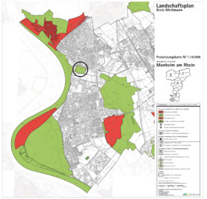 Der Landschaftsplan vom Kreis Mettmann zeigt den Greisbachsee als grünes Rechteck inmitten des Stadtgebiets. Grün markiert sind hier die Landschaftschutzgebiete, in denen zum Beispiel auch Haus Bürgel, der Wasserspielplatz im Landschaftspark Rheinbogen und der Grünzug an der Kapellenstraße liegen, wo der Kindertag und das Open-Air-Kino zuhause sind. Rot markiert sind die Naturschutzgebiete: im Südosten zum Beispiel der Monbagsee.