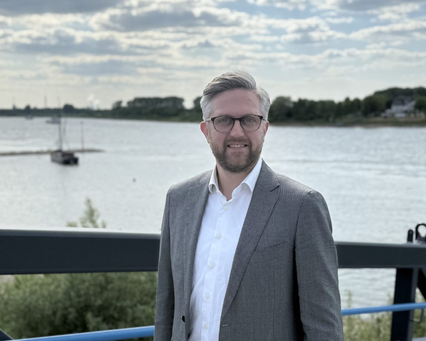 Meer als ein Hafen Im Gespräch mit Julian Brigmann, Abteilungsleiter Wirtschaftsförderung und Tourismus